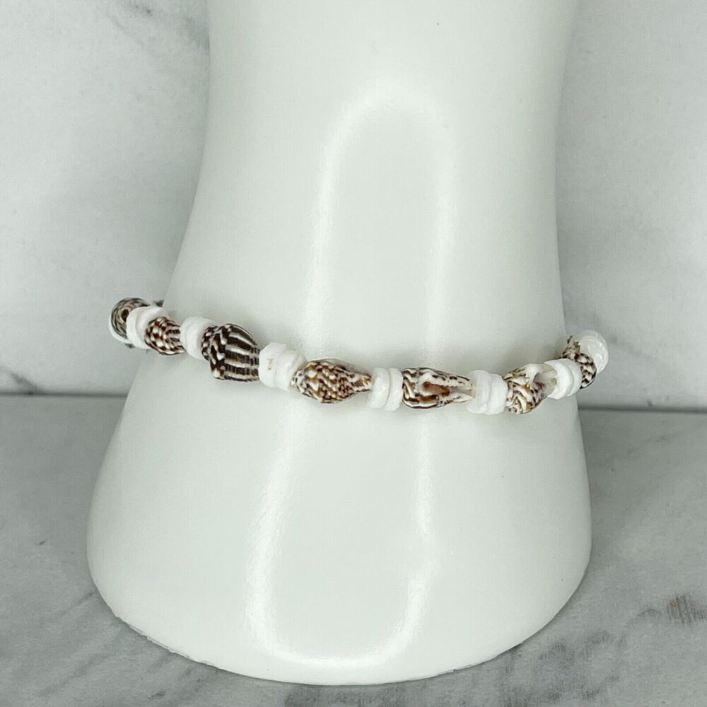 Silver Tone Conch Shell Beaded Bracelet